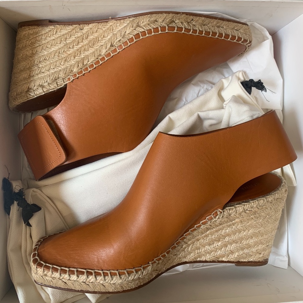 Celine Tan leather wedge espadrilles NEW ! 39